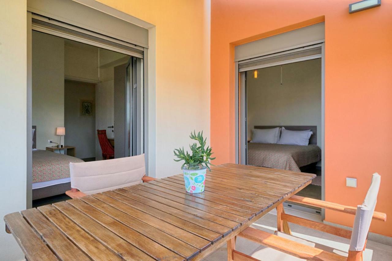 Aegina Bed & Culture Apartment Ngoại thất bức ảnh